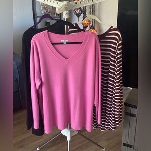 3X ~ lot of 3 sweater/shirts